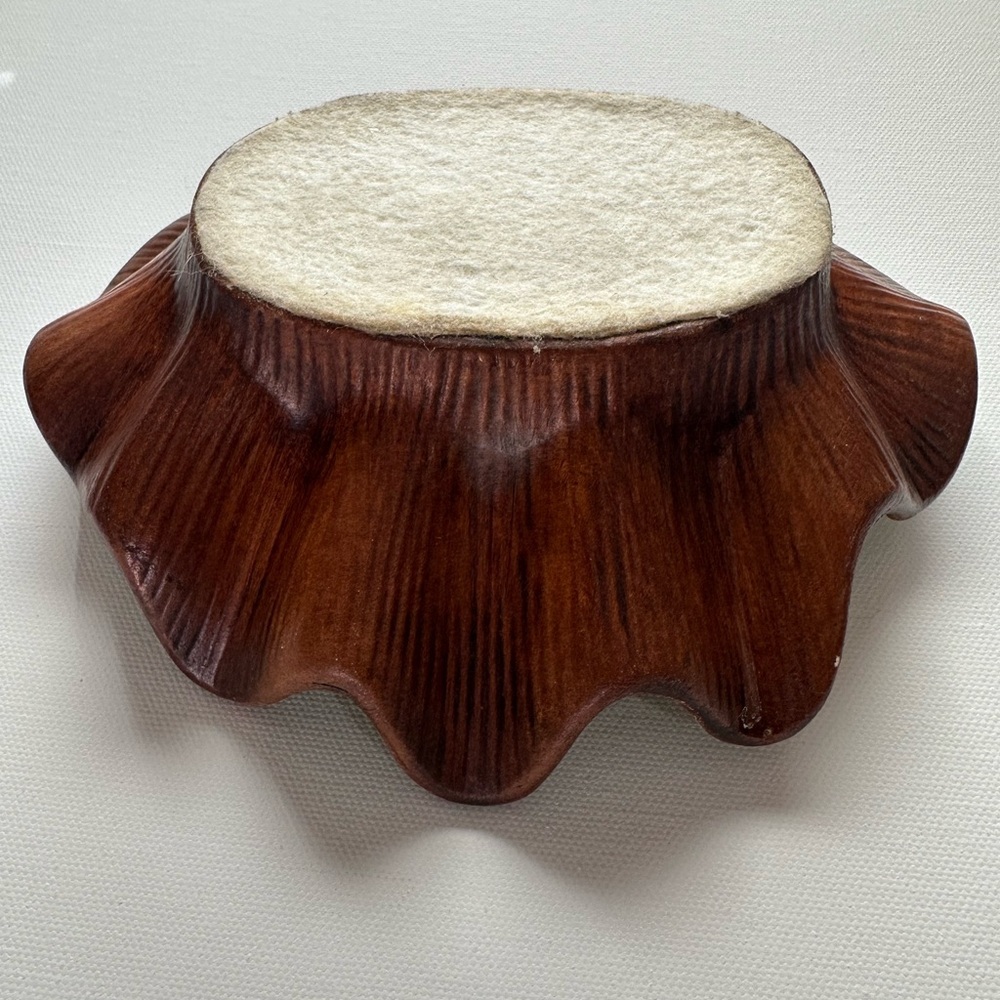 VTG Treasure Craft green clam shell ashtray with "Yellowstone Park" inscribed - Picture 6 of 7
